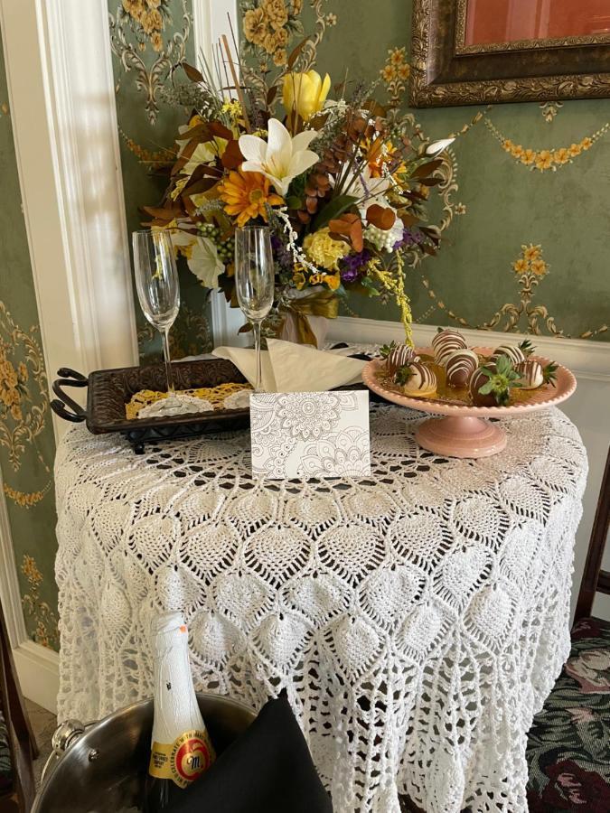 Heber Senator Bed And Breakfast ヒーバー・シティ エクステリア 写真